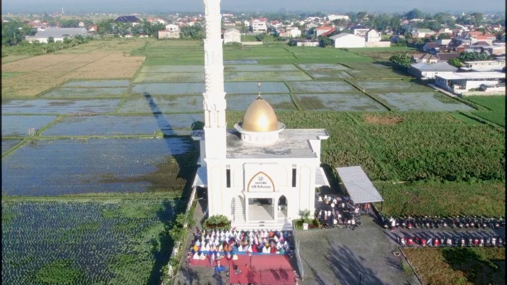 Suasana Hari Raya Idul Fitri 2026 / 1447 H di Masjid Al-Ichsan Lumajang